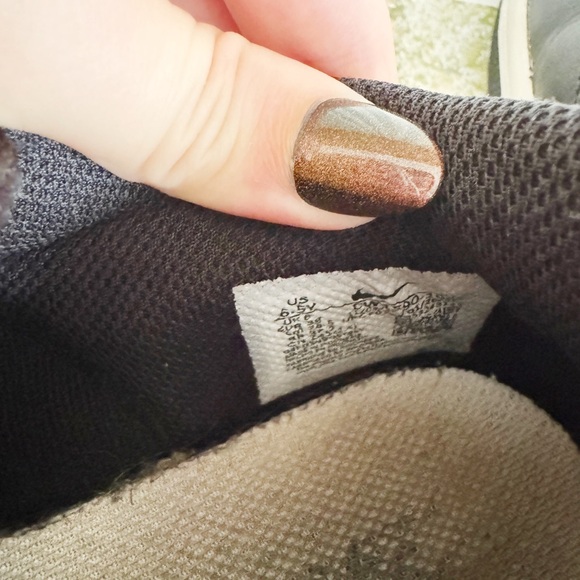 Black Nike panda dunks 6.5Y or 8.5W - Picture 6 of 6